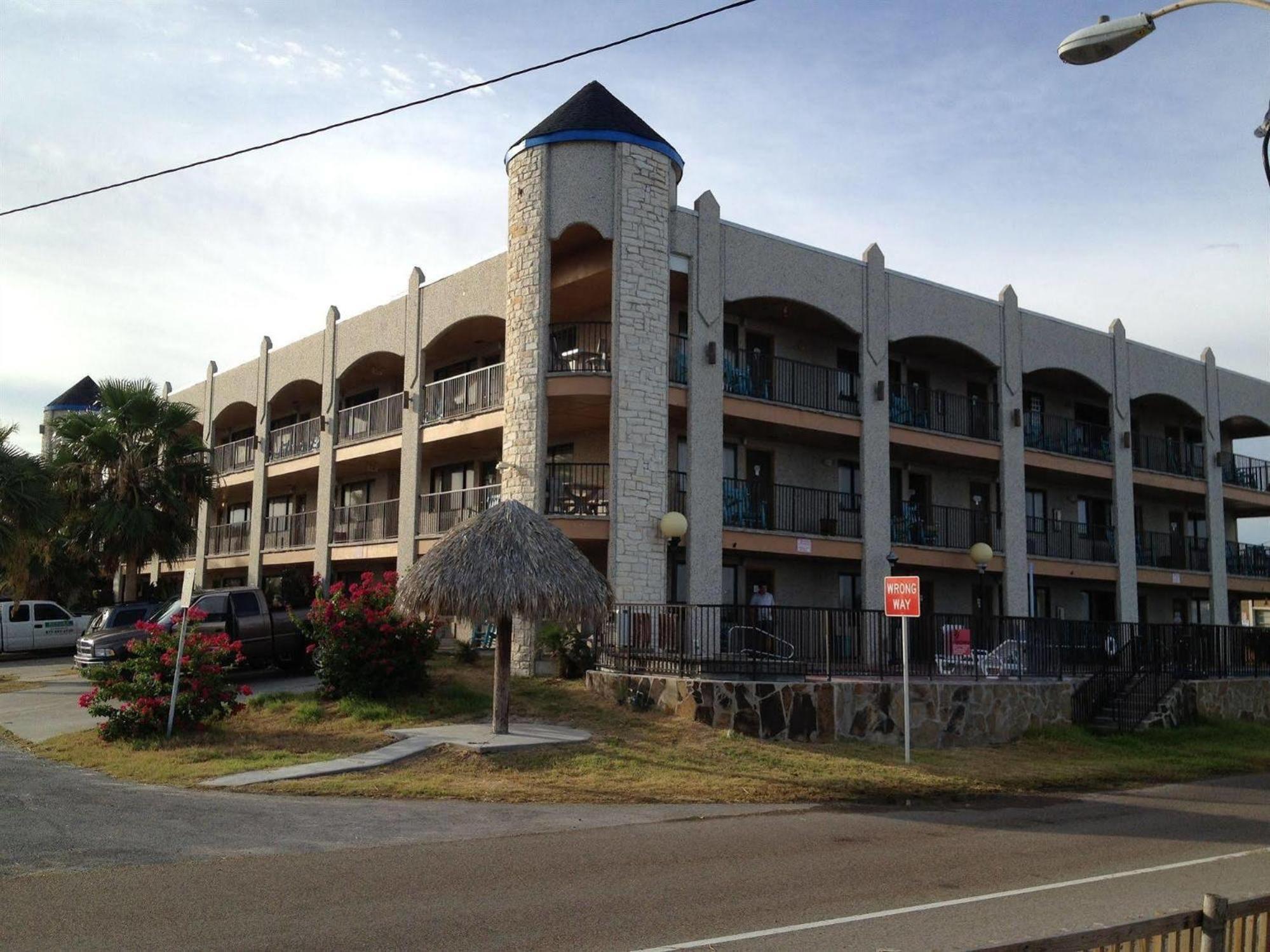 Krsna'S Castle Hotel Rockport Exterior photo